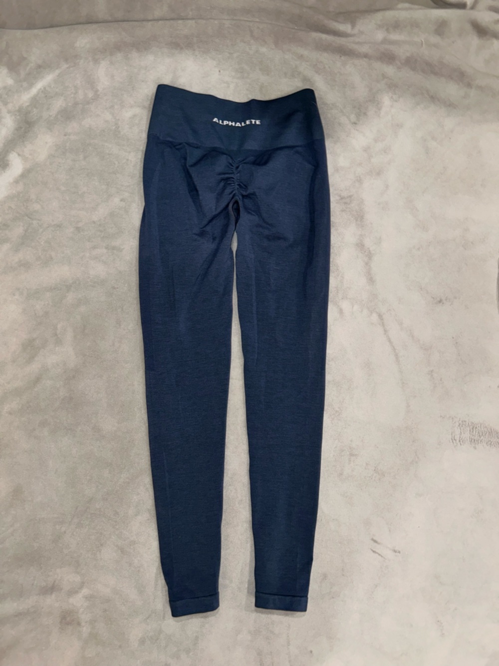 Alphalete Navy High-Waist Scrunch Leggings
